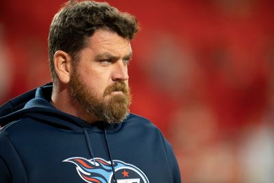 Titans OC Tim Kelly was in his bag in Week 4 and fans loved it