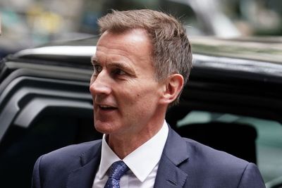 Hunt to set out tougher welfare rules and boost living wage at Tory conference