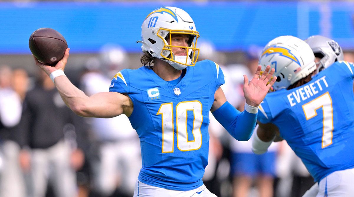 Justin Herbert brings the deep ball back to the Chargers - Sports  Illustrated