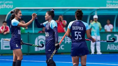 India women hold South Korea in hockey, stay top of group