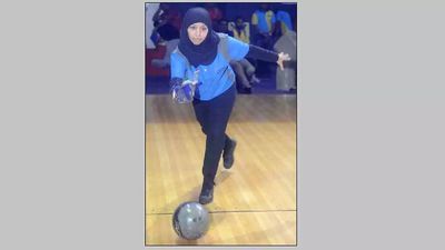 Bowling for glory, now on the lanes