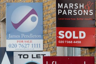 Average UK house price £14,500 lower in September than a year earlier