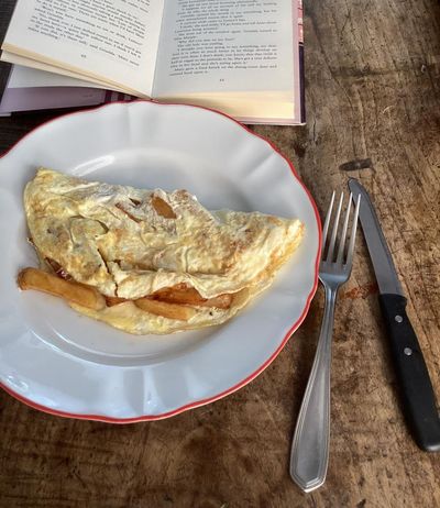 Rachel Roddy’s recipe for cheese and chip omelette