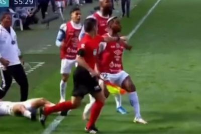 Watch furious Alfredo Morelos spill onto pitch in rage during heated Santos clash