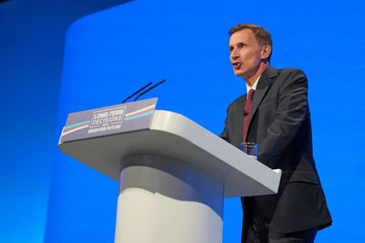 Hunt sets out plan to shrink civil service as Tory pressure to cut taxes mounts