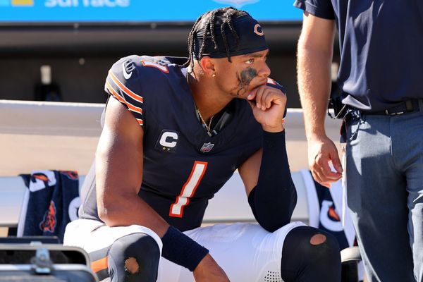 Déjà vu: Bears QB Justin Fields' fumble reminiscent of Mitch