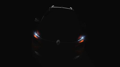 Renault Teases Kardian Crossover With Brand’s New Lighting Pattern