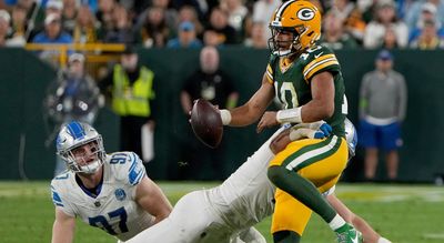 Early down woes resulting in overall struggles for Packers offense