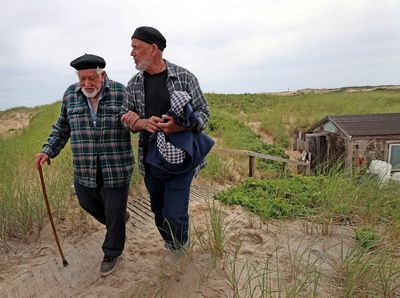 95-year-old painter threatened with eviction from Cape Cod dune shack wins five-year reprieve