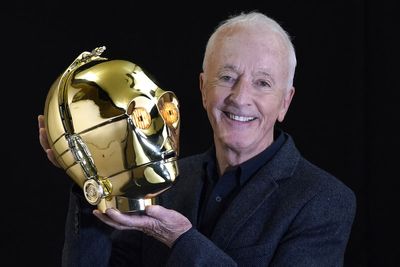 Original C-3PO head from first Star Wars film to sell for up to £1m