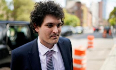 Sam Bankman-Fried arrives in Manhattan court as fraud trial kicks off