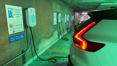 Loop parking garages to add 300 EV charging stations with help from ComEd