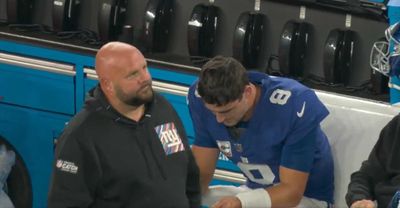 Brian Daboll’s frustrated tablet toss while trying to talk to Daniel Jones is bad news for the Giants