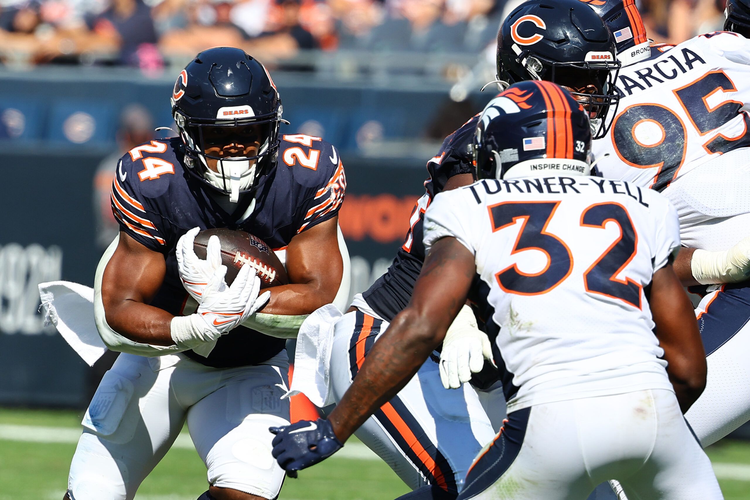 Statistical breakdown: How the Commanders and Bears stack up ahead