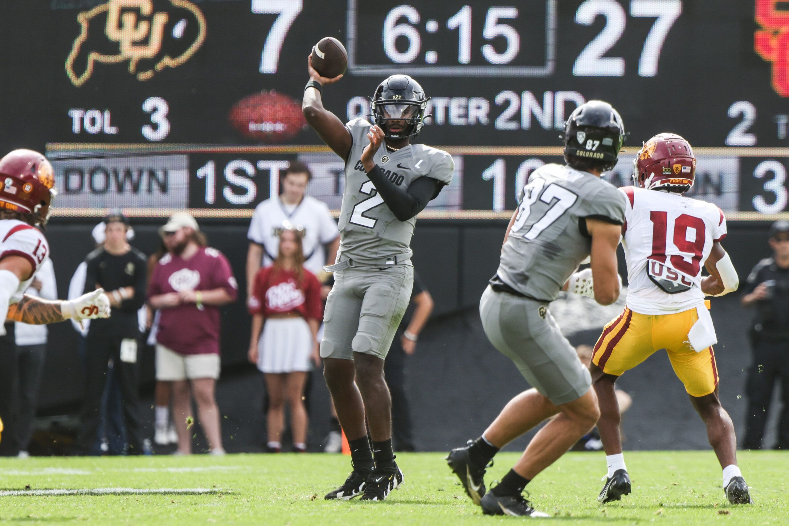 Washington QB Michael Penix Emerges as Heisman Co-Favorite With