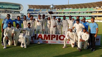Irani Cup 2023 | Rest of India lifts trophy as batters fall like nine pins on third day