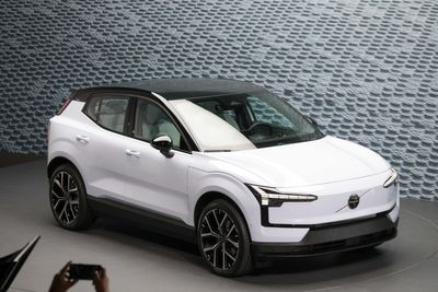 Volvo’s new small electric SUV undercuts Tesla