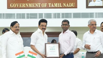 Kanniyakumari District Collector bags Chief Minister’s ‘Green Award’