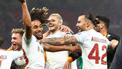 Galatasaray stun Manchester United with 3-2 victory in Champions League