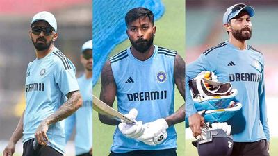 ODI World Cup: Who'll press power button in the middle for Team India?