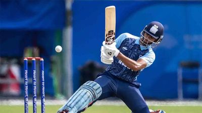 Yashasvi Jaiswal powers India into semis