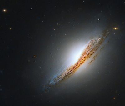 The Hubble Telescope Just Captured An Extremely Rare Radio Galaxy