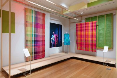 She influenced decades of design with blingy, colorful textiles. A new exhibit pays tribute