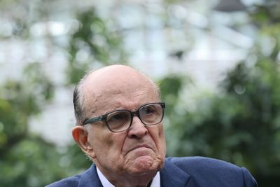 Rudy's drinking could sink Trump defense
