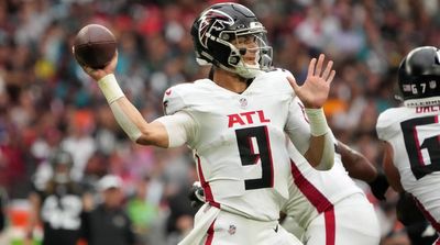 Falcons QB Desmond Ridder Defends Mack Hollins’s Sideline Blowup During Loss to Jaguars