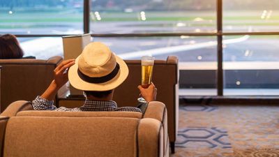 Beer is expensive — here are the top 10 U.S. airports that charge you the most for a pint