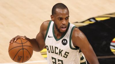 Bucks’ Adrian Griffin Awkwardly Side-Stepped Multiple Questions on Khris Middleton’s Health