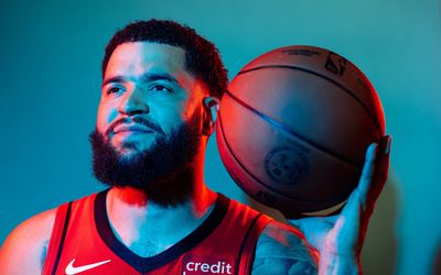 Why Fred VanVleet delivered a large gift bag to all of his Houston teammates
