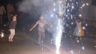 Health experts seek ban on firecrackers across all festivals, occasions in Karnataka