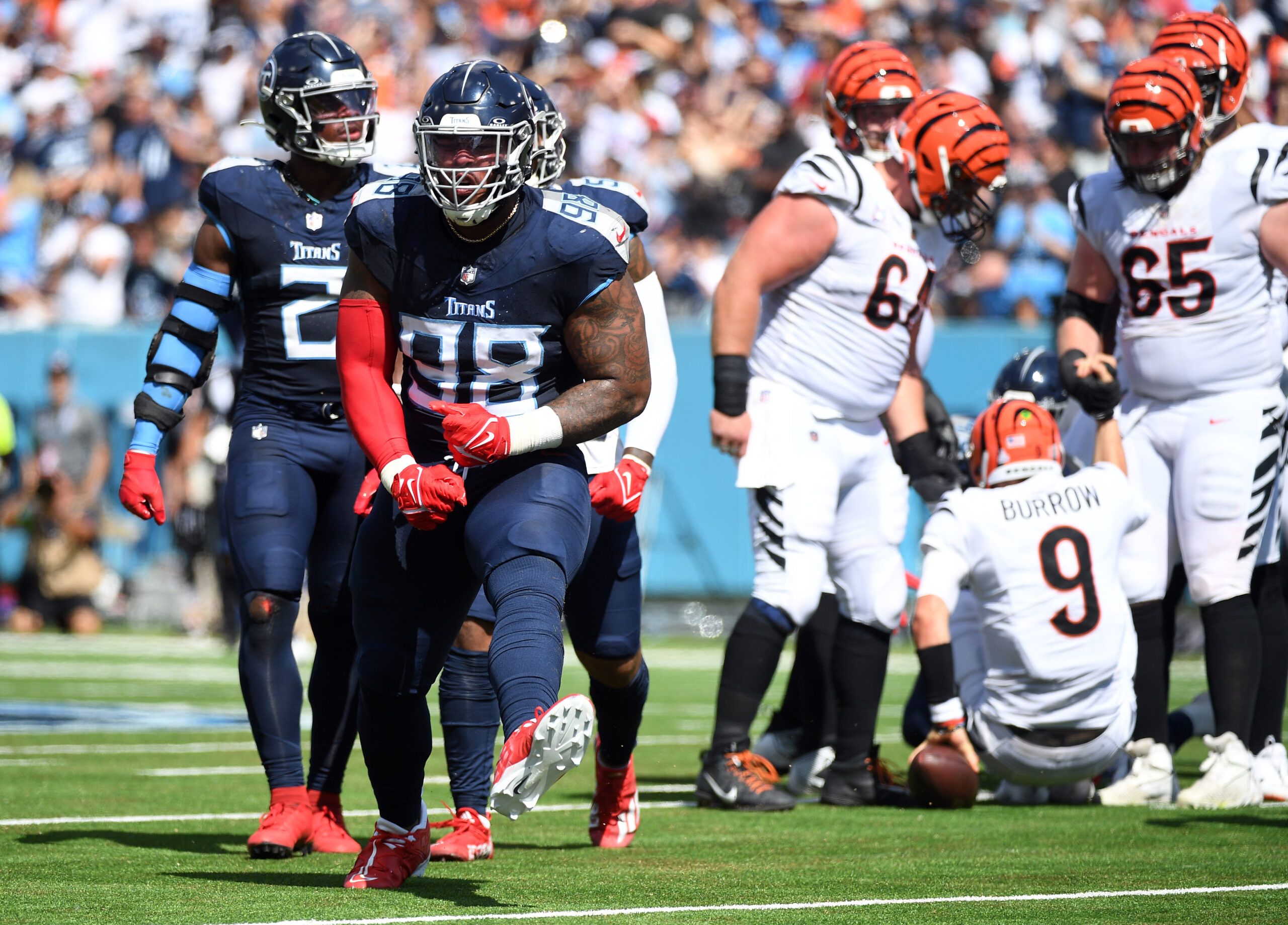 Ravens guard Yanda says Titans DL Simmons spit in his face