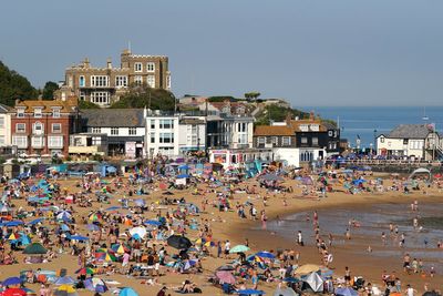 Britons urged to take precautions during ‘unusual’ warm spell this weekend