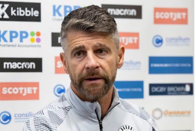 Stephen Robinson targeting six-point gap over Rangers