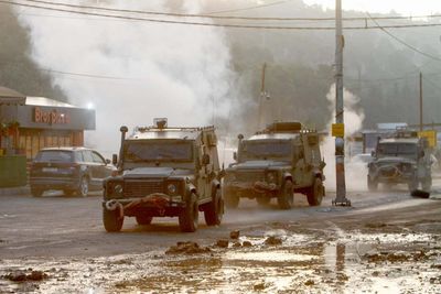 Israeli Officers Wounded In Clashes With Palestinian Terrorists