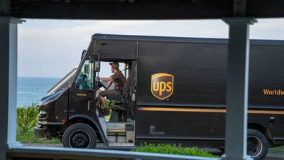 How much UPS drivers make