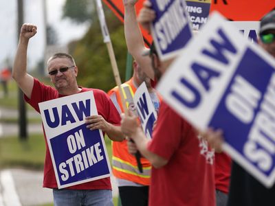 Why the UAW strike could last a long time