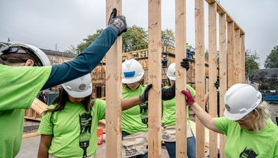 600 women to build homes for Habitat for Humanity Chicago