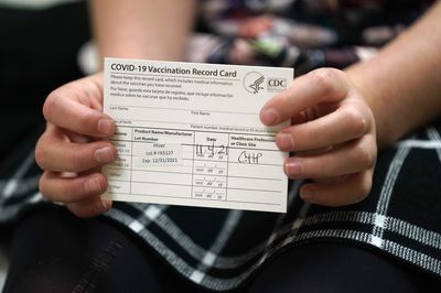 The CDC will no longer issue COVID-19 vaccination cards