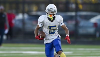 Alonzo Aldridge scores twice, grabs two interceptions to lead Clemente over Little Village. ‘He’s been our hero all year.’