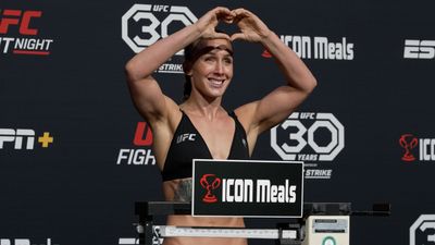 UFC Fight Night 229 weigh-in results: Full card makes weight in 72 minutes