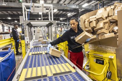 Parcel companies could be delivering rare package discounts for the holidays