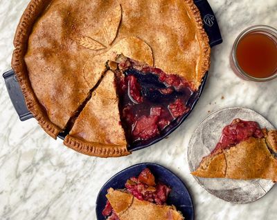 How to use apple scraps to make pectin jelly (plus a bonus pie) – recipe