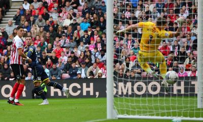 Middlesbrough’s Greenwood and Jones spark rout of 10-man Sunderland