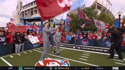 Fox’s Big Noon Saturday trolled College GameDay by flying Washington State flags on set