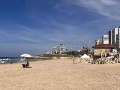 Buzzing Tel Aviv’s streets empty, as Israel-Hamas conflict escalates