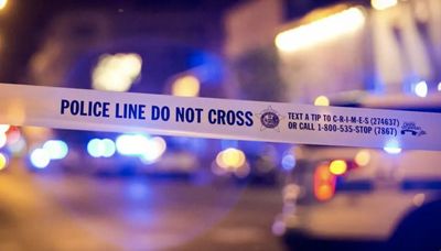 4 shot in Uptown