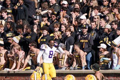 LSU overcomes 15-point deficit to topple Missouri